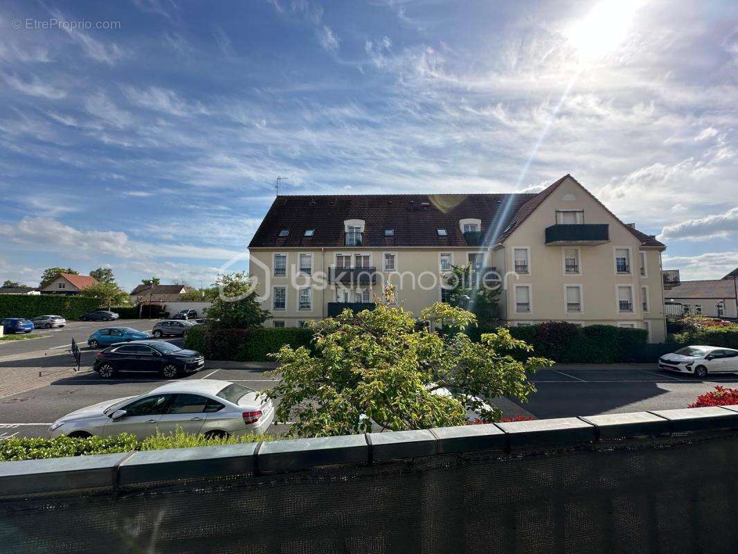 Appartement à FONTENAY-TRESIGNY