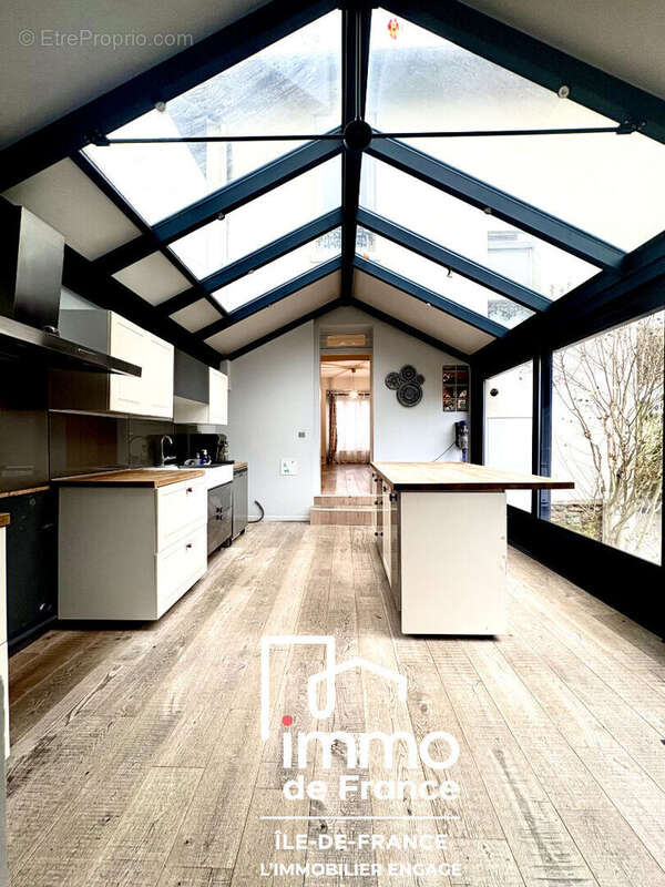 Maison à LIVRY-GARGAN