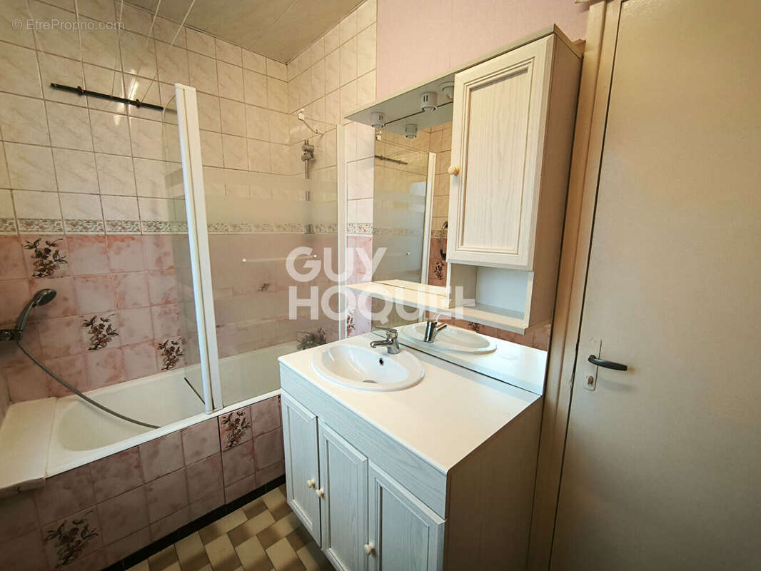 Maison à SAINT-AMAND-LES-EAUX