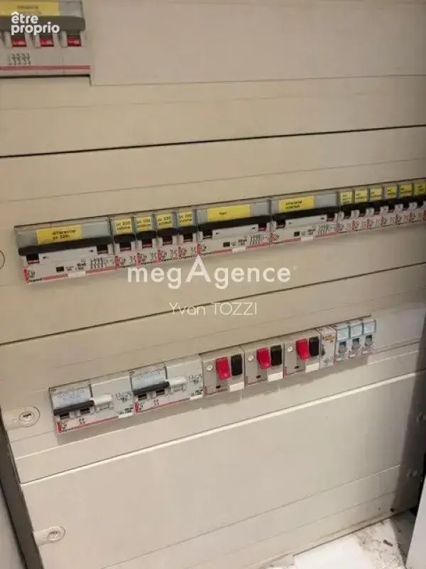 960 m2 de Bureaux avec ascenseur sur 3853 m2 à la Roche sur Yon - photo 9