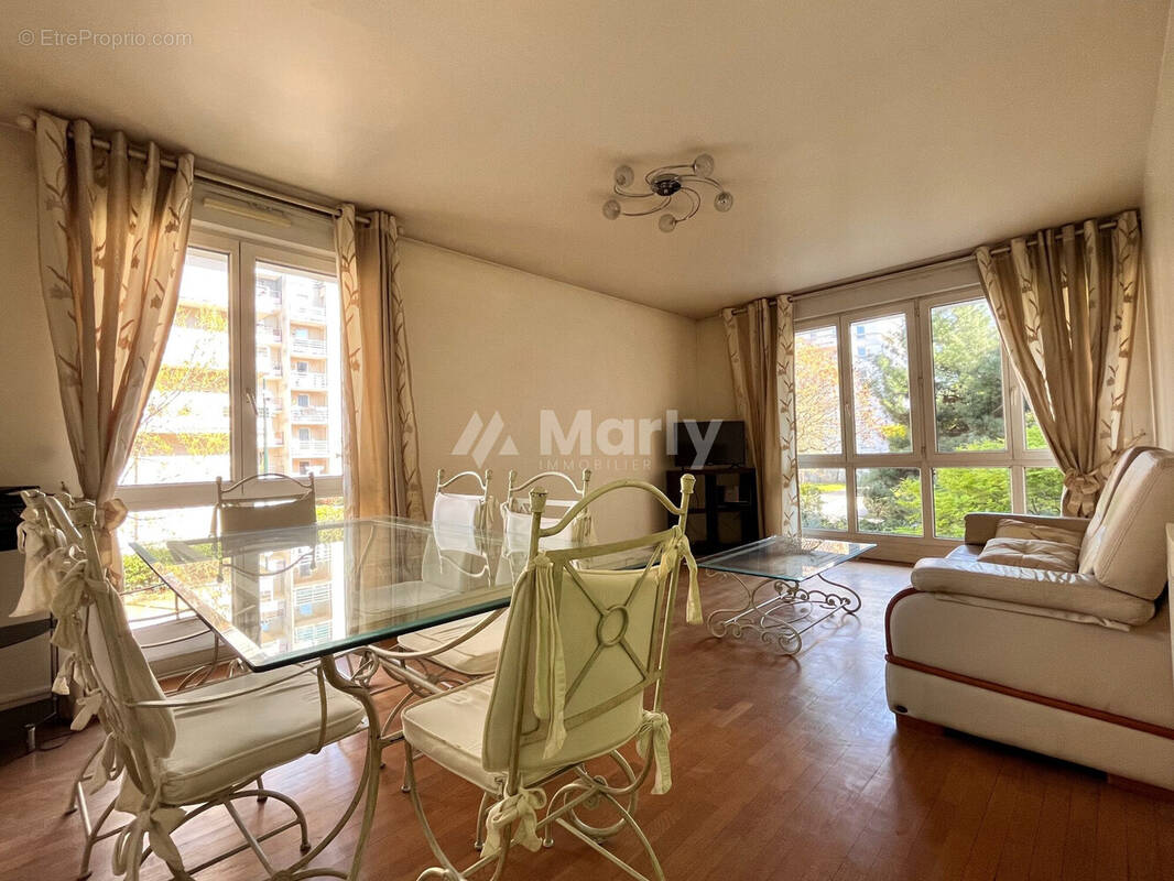 Appartement à CLICHY