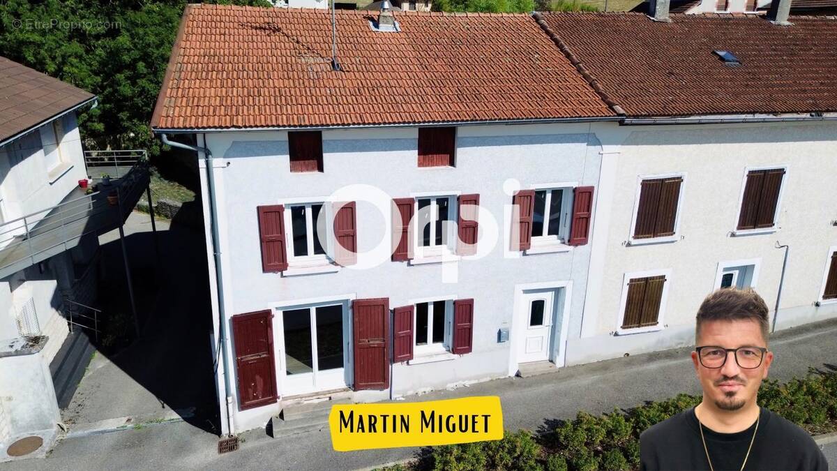 Maison à MONTFERRAT