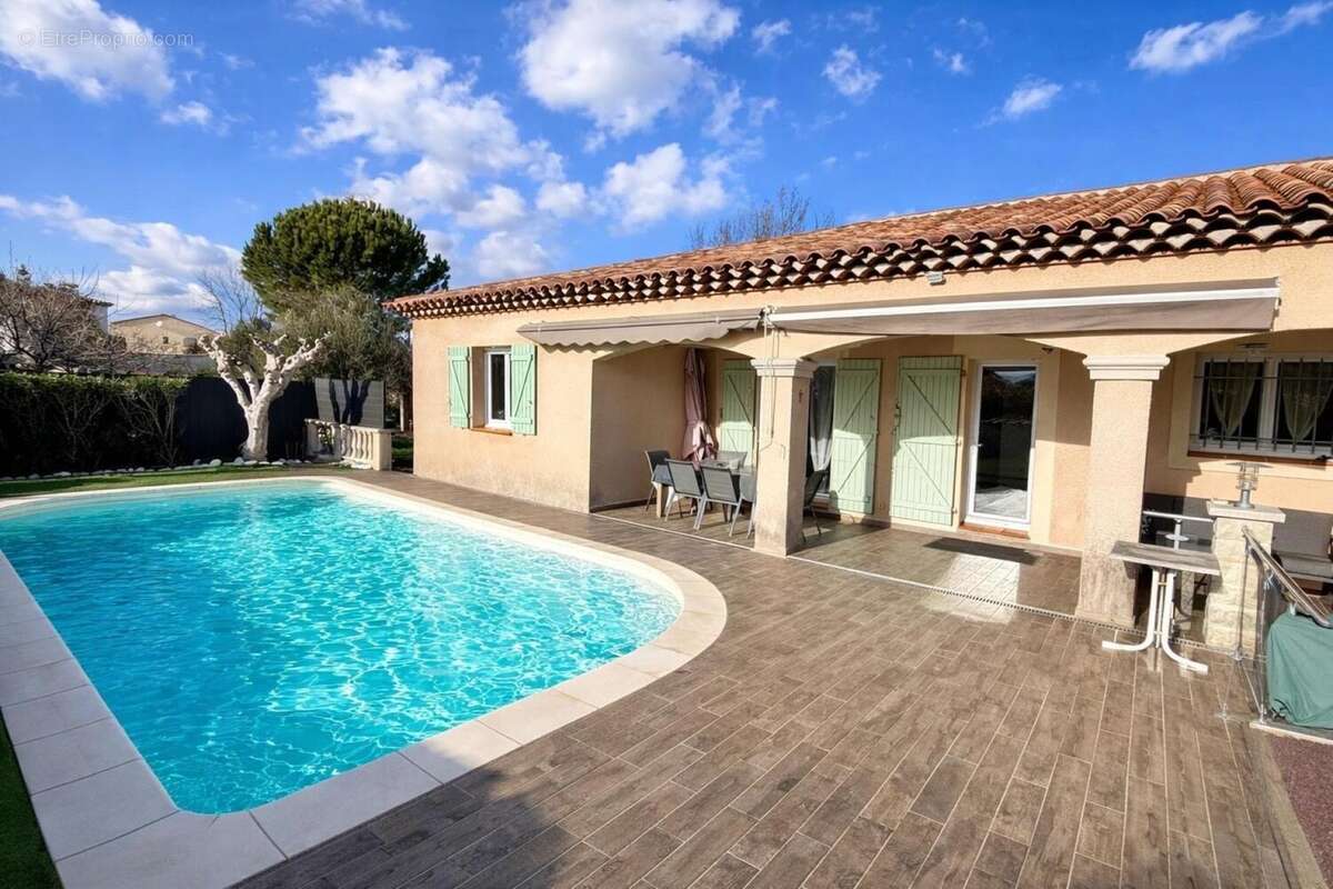 Photo 4 - Maison à LE MUY