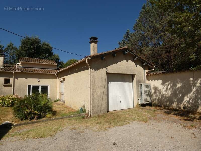 Maison à MOULES-ET-BAUCELS