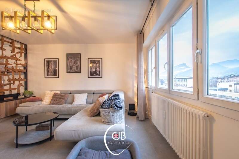 Appartement à BARBERAZ
