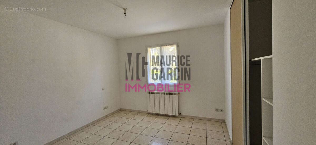 Appartement à L'ISLE-SUR-LA-SORGUE