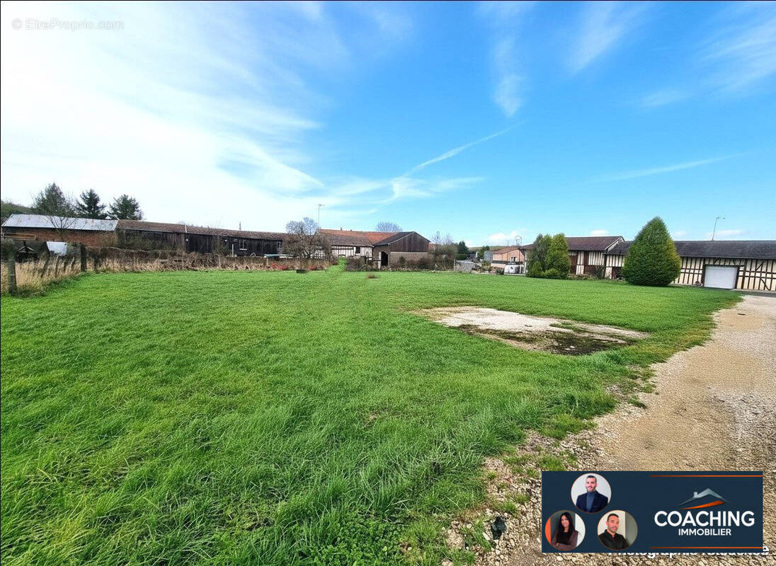 Terrain à VAL-DE-VIERE