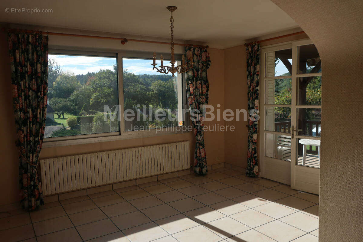 Maison à LAROQUEBROU