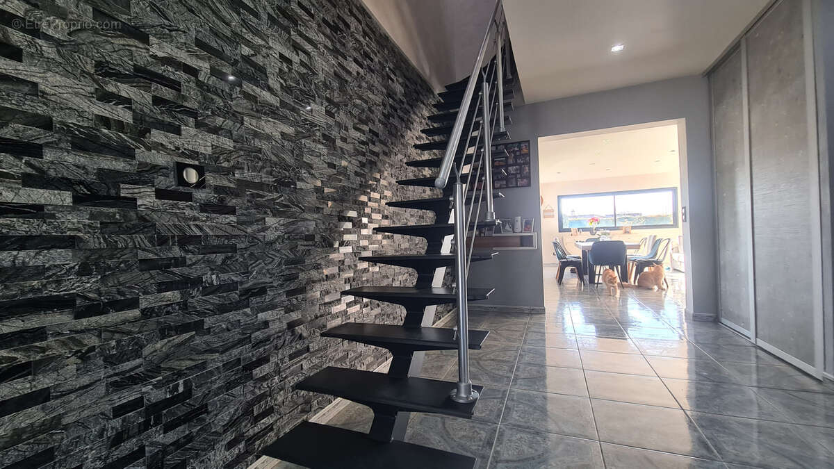 Maison à RANG-DU-FLIERS