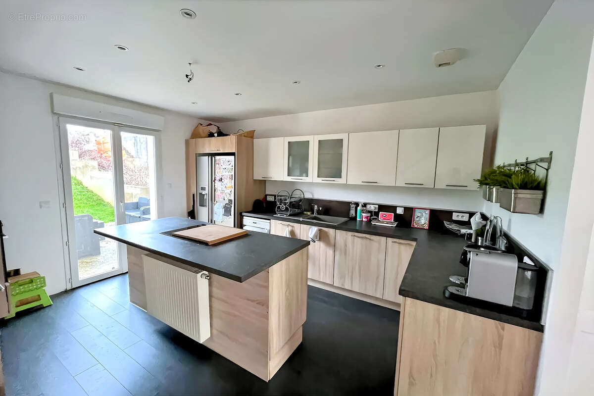 Maison à QUINCY-VOISINS