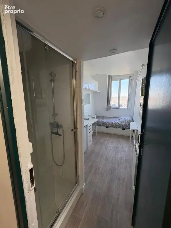 75011 PARIS Marais / République - Chambre de bonne meublée avec ascenseur - photo 6