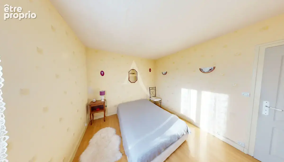Maison  plain-pied Saint Denis De L Hotel 4 pièce(s) 80 m2 - photo 12