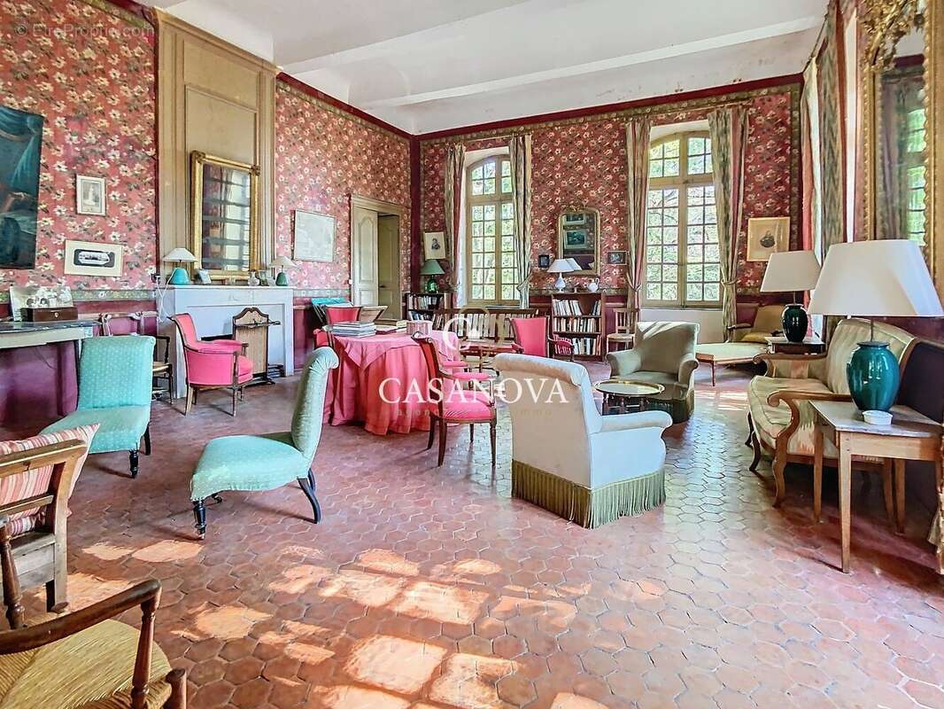 Entre MONTPELLIER & BEZIERS: Le charme de l'ancien et l'histoire d'une Maison de Maître datant de 1779. Habitation de 450 m² sur - photo 13