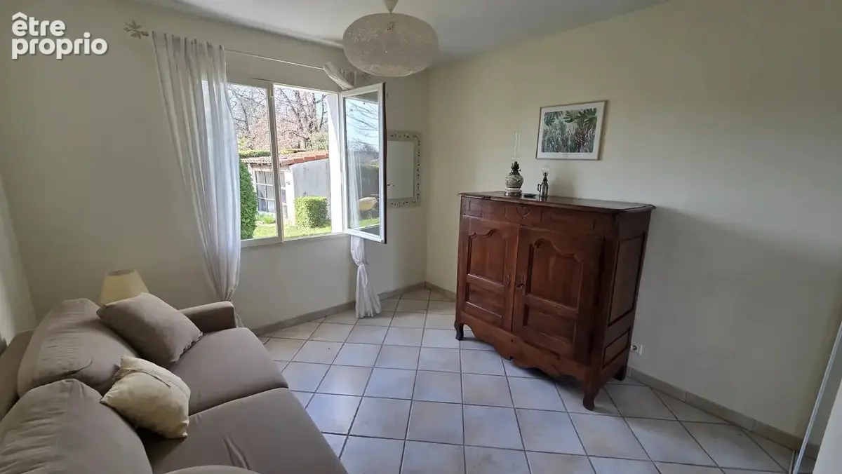 Tourrettes, villa de plain-pied, studio indépendant, piscine. - photo 13