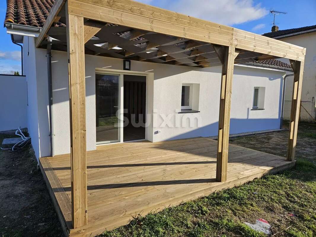 Maison à RION-DES-LANDES