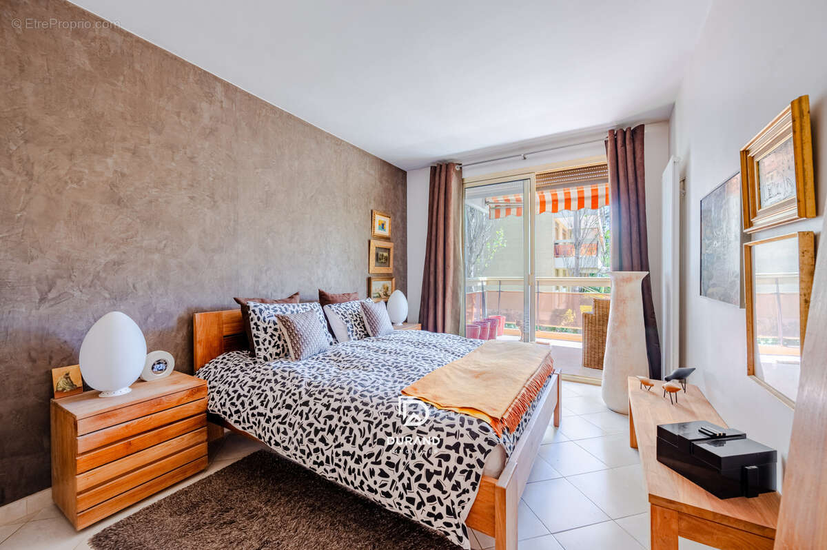 Appartement à MARSEILLE-9E