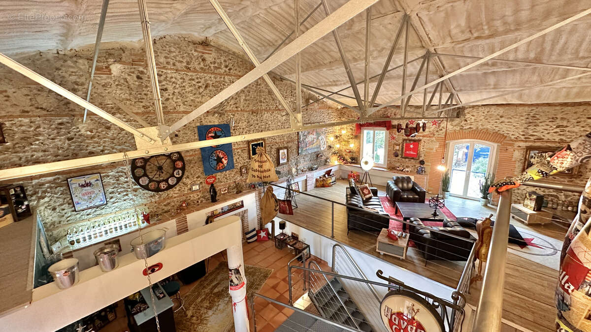 Maison à SAINT-GENIS-DES-FONTAINES