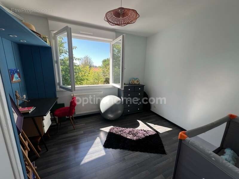 Maison à MORTAGNE-SUR-SEVRE