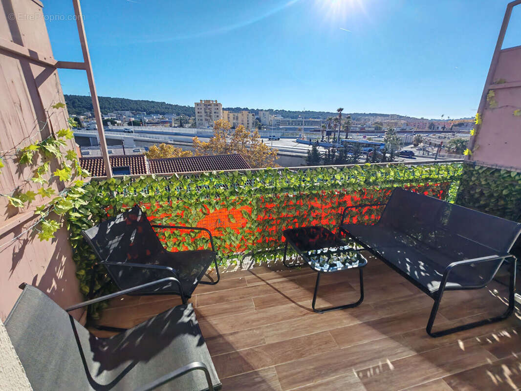 Appartement à LA VALETTE-DU-VAR