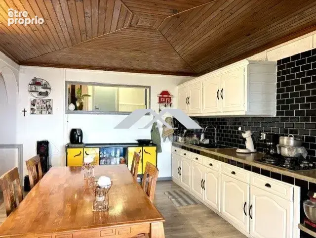 Maison 130 m² à Saint-Joseph  - photo 3