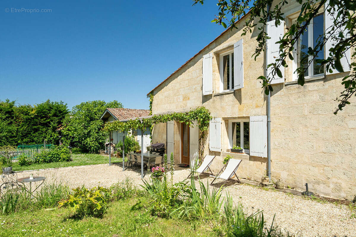 Maison à ARTIGUES-PRES-BORDEAUX