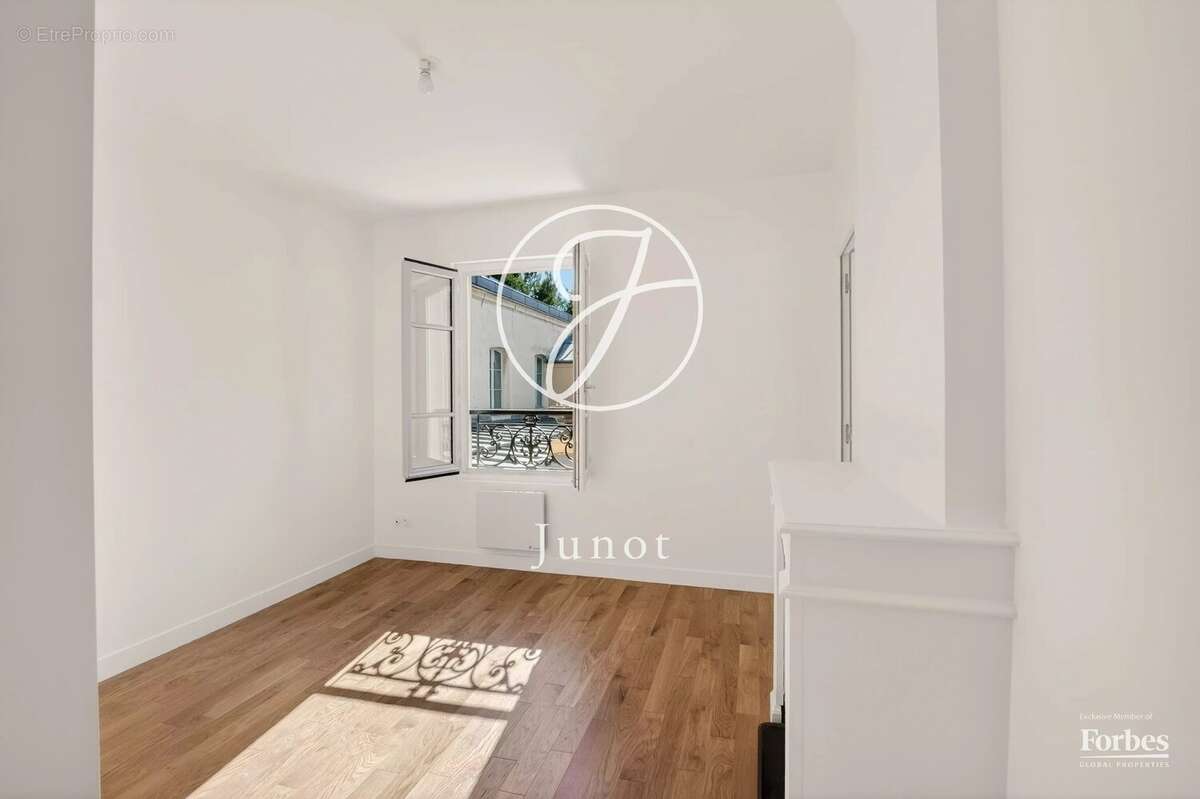 Appartement à VERSAILLES