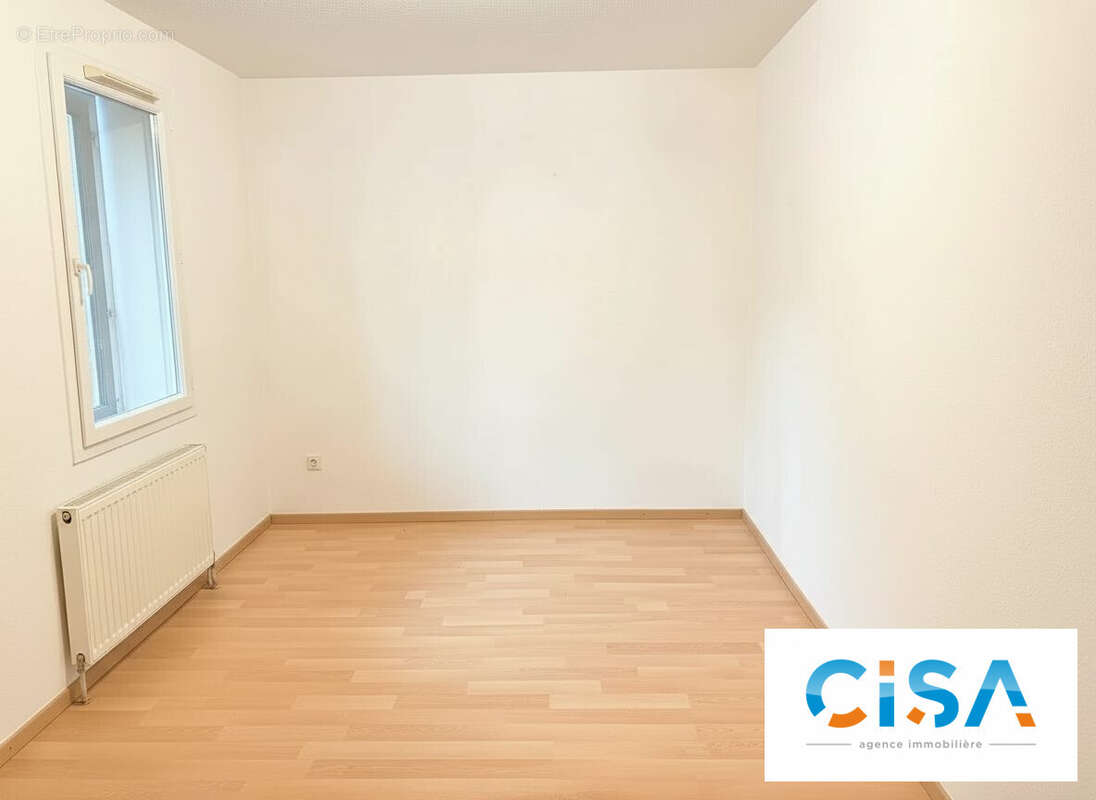 Appartement à VERNEUIL-EN-HALATTE
