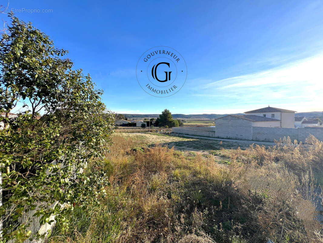 Terrain à LE POUGET