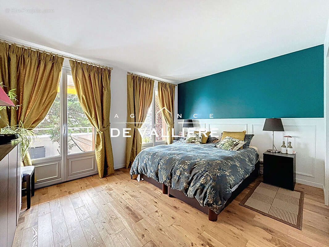 Appartement à SURESNES