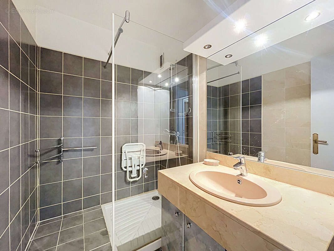 Appartement à CHATILLON