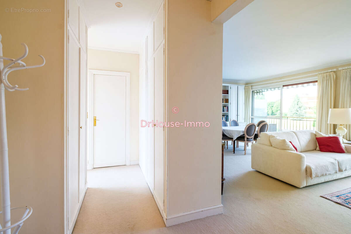 Appartement 70 m² à Noisy-Le-Roi  - photo 8