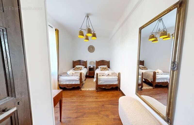 Maison à NEGREPELISSE