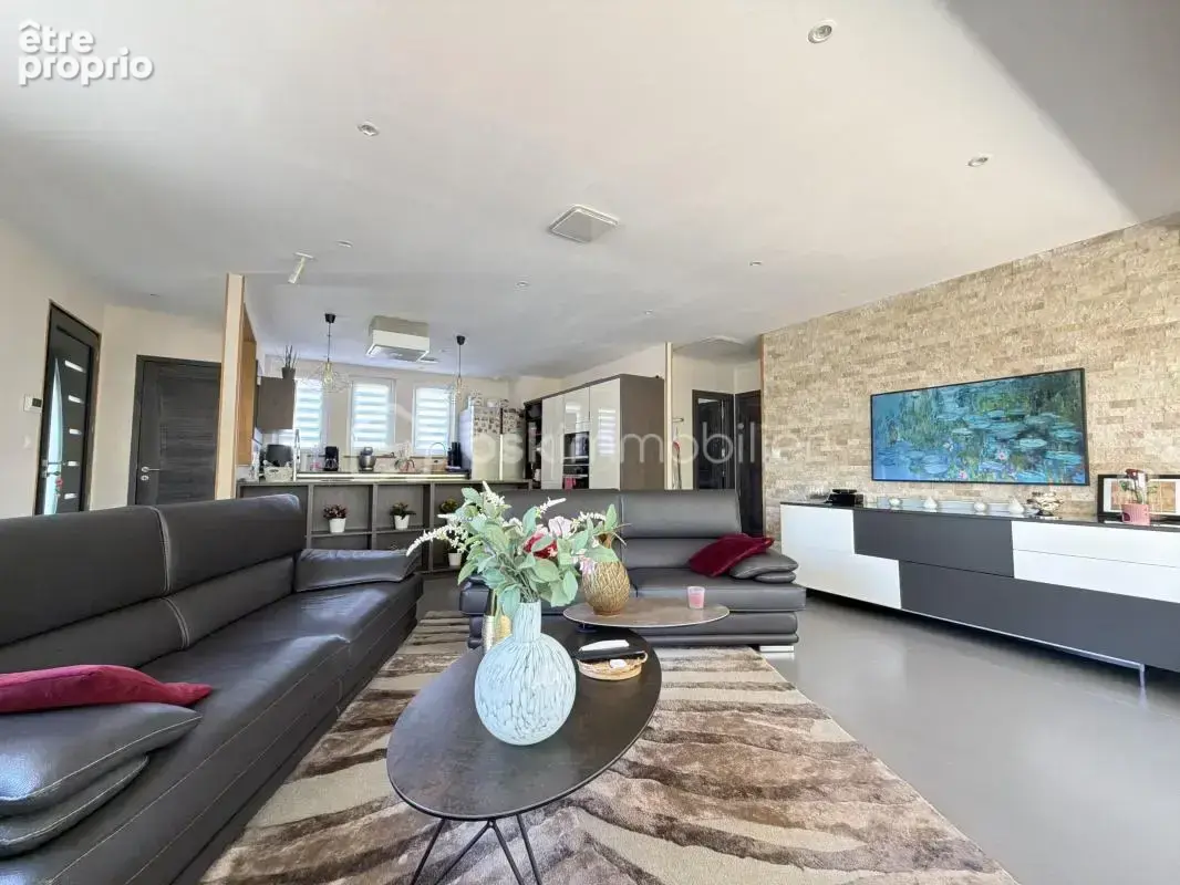 Maison 126 m² entièrement rénovée – Élégance, confort & indépendance - photo 3