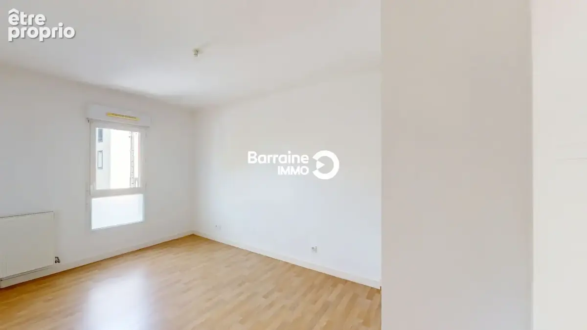 Appartement t3 avec terrasse - 2 chambres - garage double - dernier etage - photo 12