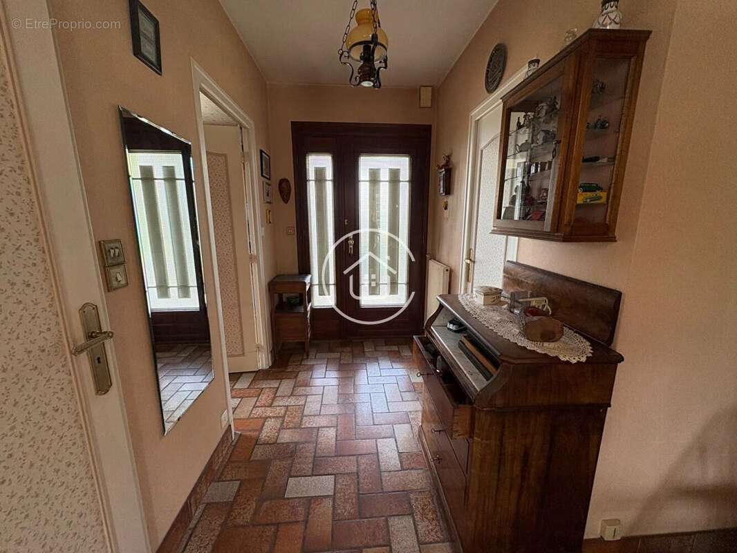 Maison à SAINT-GERVAIS-LA-FORET