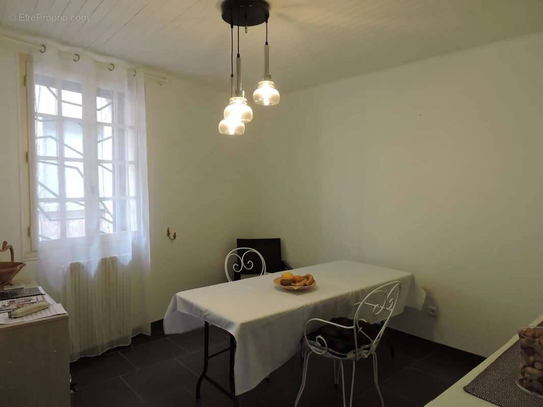 Maison de village prête à être aménagée - photo 11