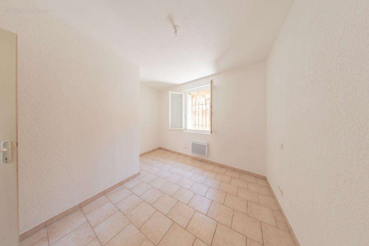 Clermont-l’hérault (34800) – appartement 3 pièces – 2 chambres – séjour 25m² – exposition ouest – dpe b - photo 8