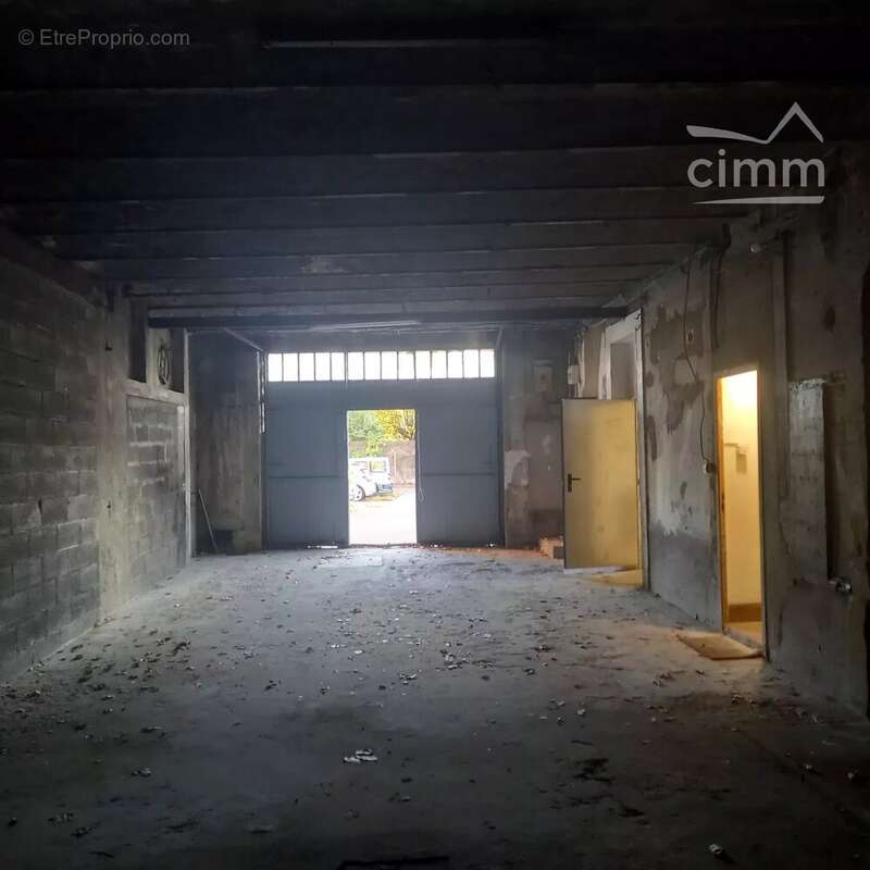 Commerce à BOURG-LES-VALENCE