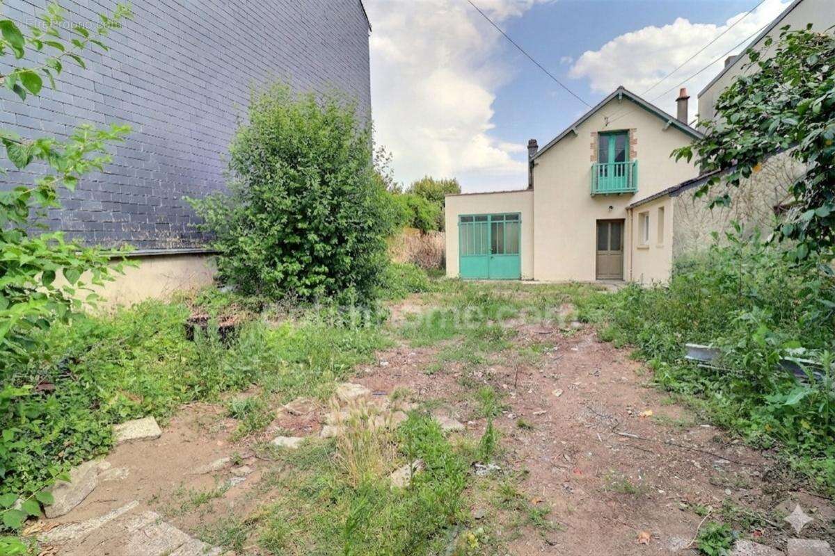 NANTES ZOLA / LA CONTRIE – Rare projet de rénovation ou extension sur une parcelle d'exception de 585 m² clos de murs - photo 3