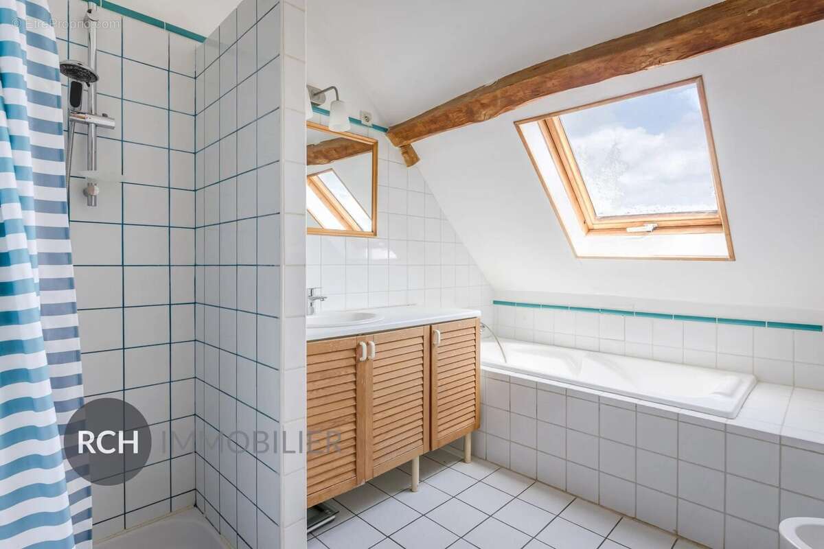 Maison à HOUDAN