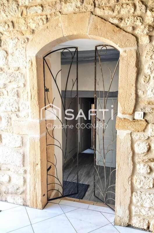 Photo 8 - Maison à PRISSE