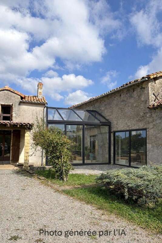 Maison 142 m² à Maille  - photo 3
