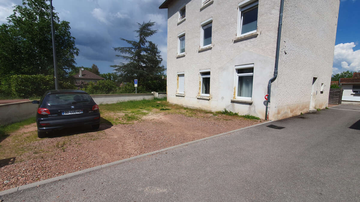 Appartement à COMMELLE-VERNAY