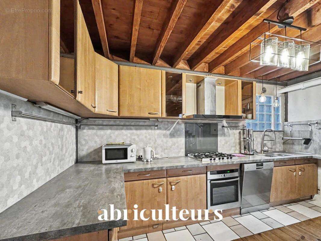 Loft 114 m² – Rare et dans un quartier recherché en vente à Argenteuil (95100) - photo 9