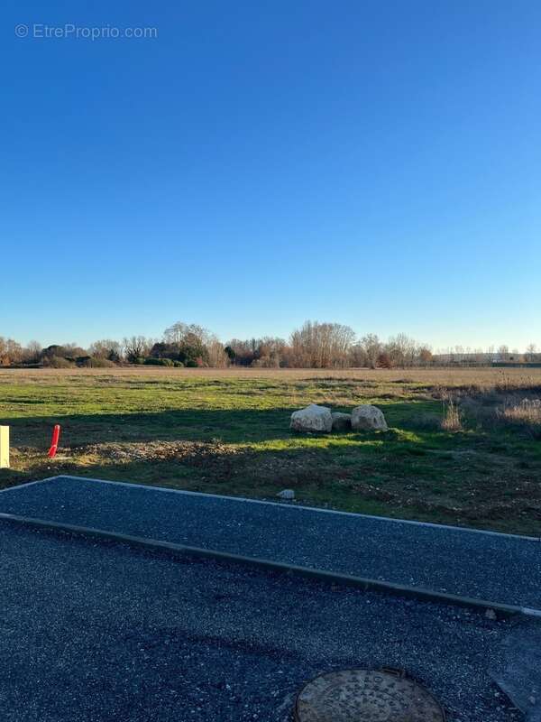 Terrain à SAINT-LIEUX-LES-LAVAUR