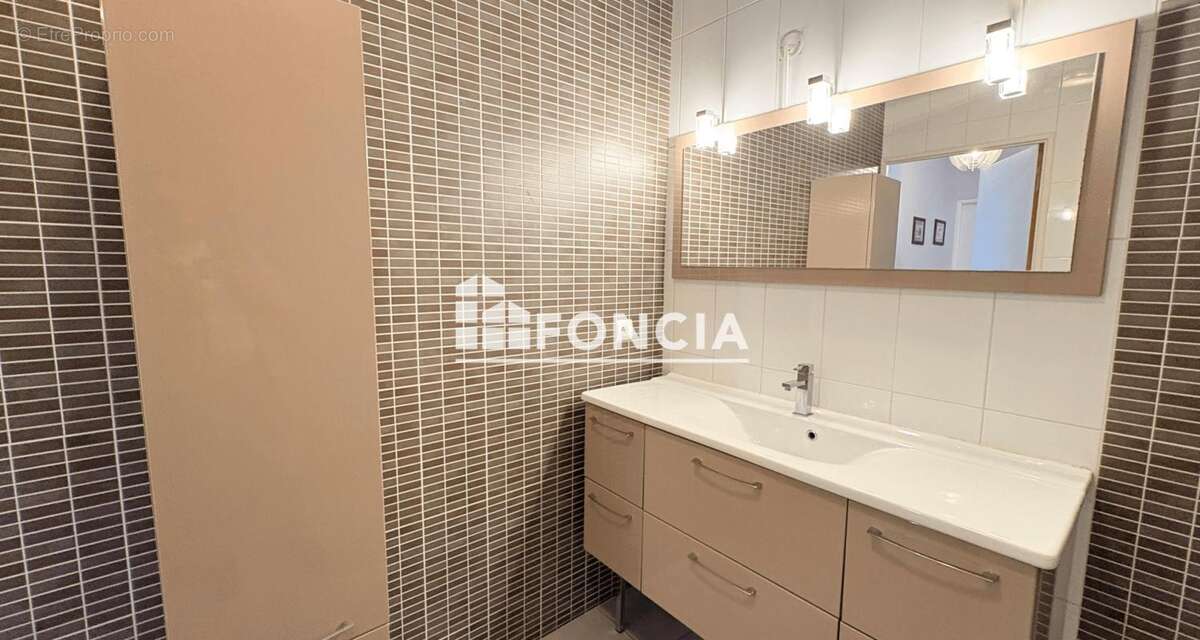 Appartement à LYON-4E