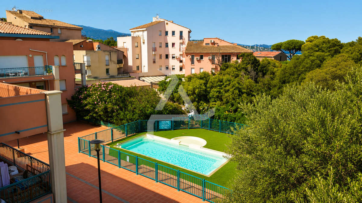 Studio de 27m2 avec terrasse sur le port de plaisance de porto-vecchio - photo 13