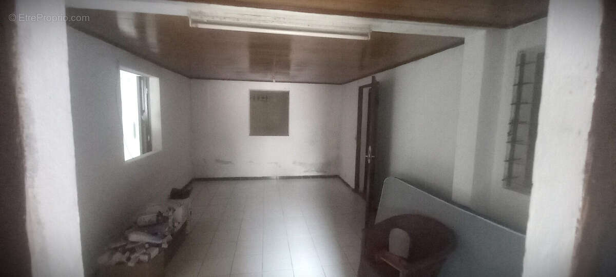 Maison 143 m² à Saint-Leu  - photo 5