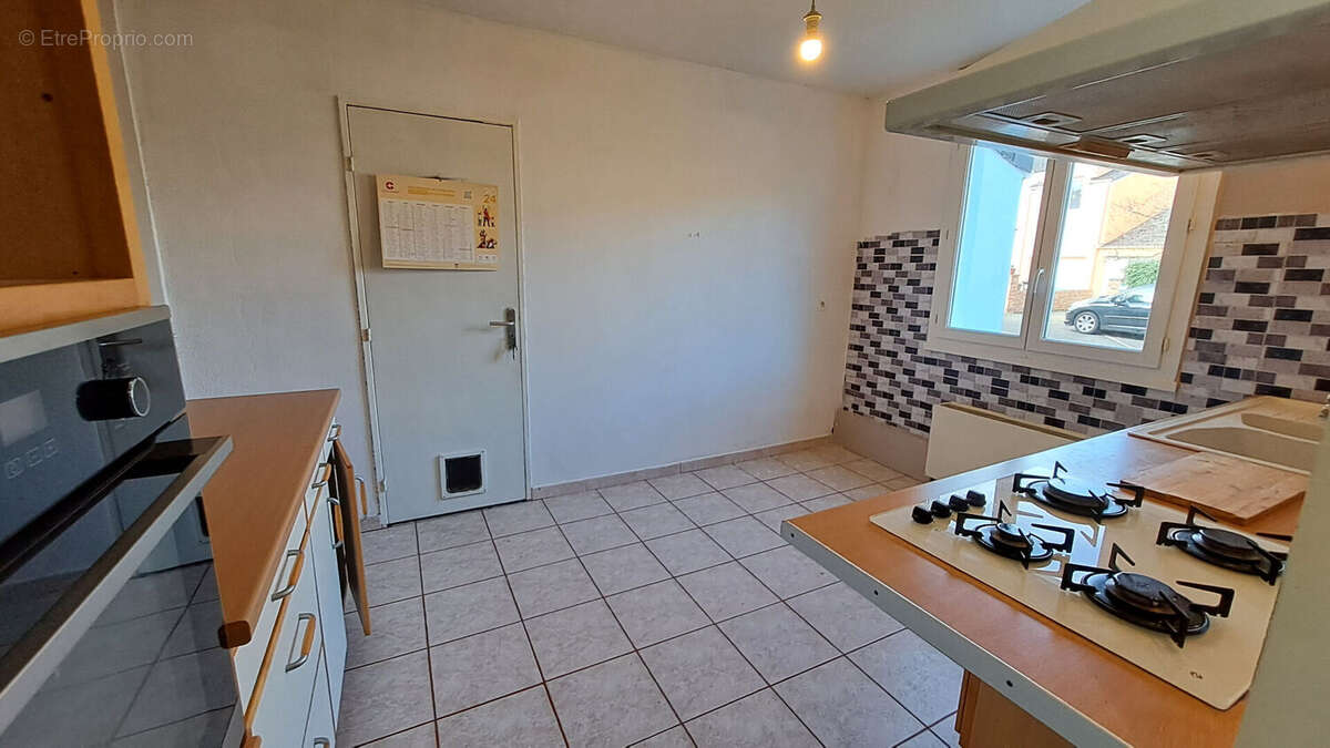 Maison à MAGNY-LES-HAMEAUX