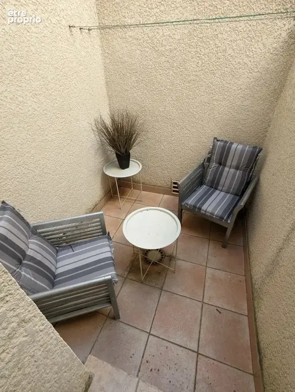 Pavillon T3 de 43 m² avec piscine, terrasse et parking – Saint-Pierre-la-Mer - photo 8
